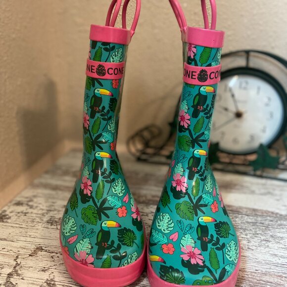 Lone Cone Tropical Toucans Pink and Green Children's Rainboots 3 - Picture 5 of 6